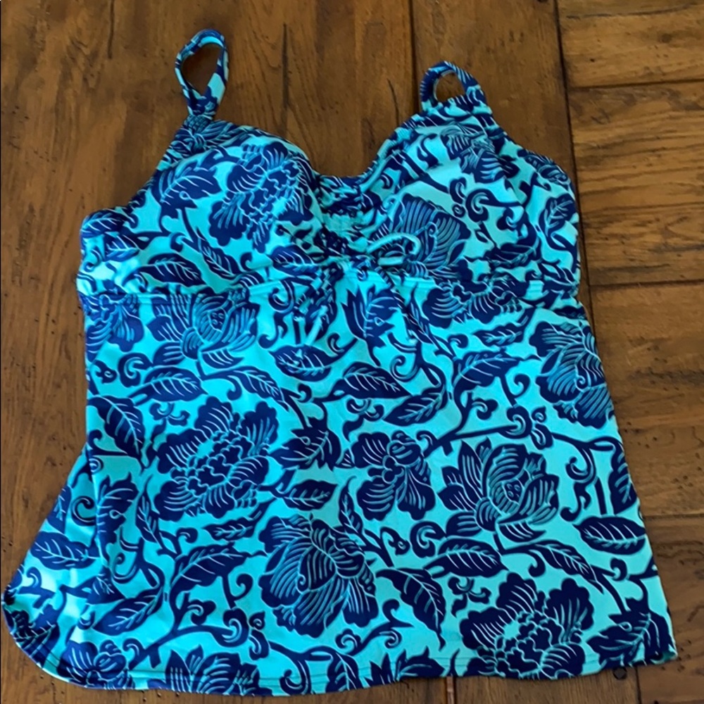 Lands End swim top 14D